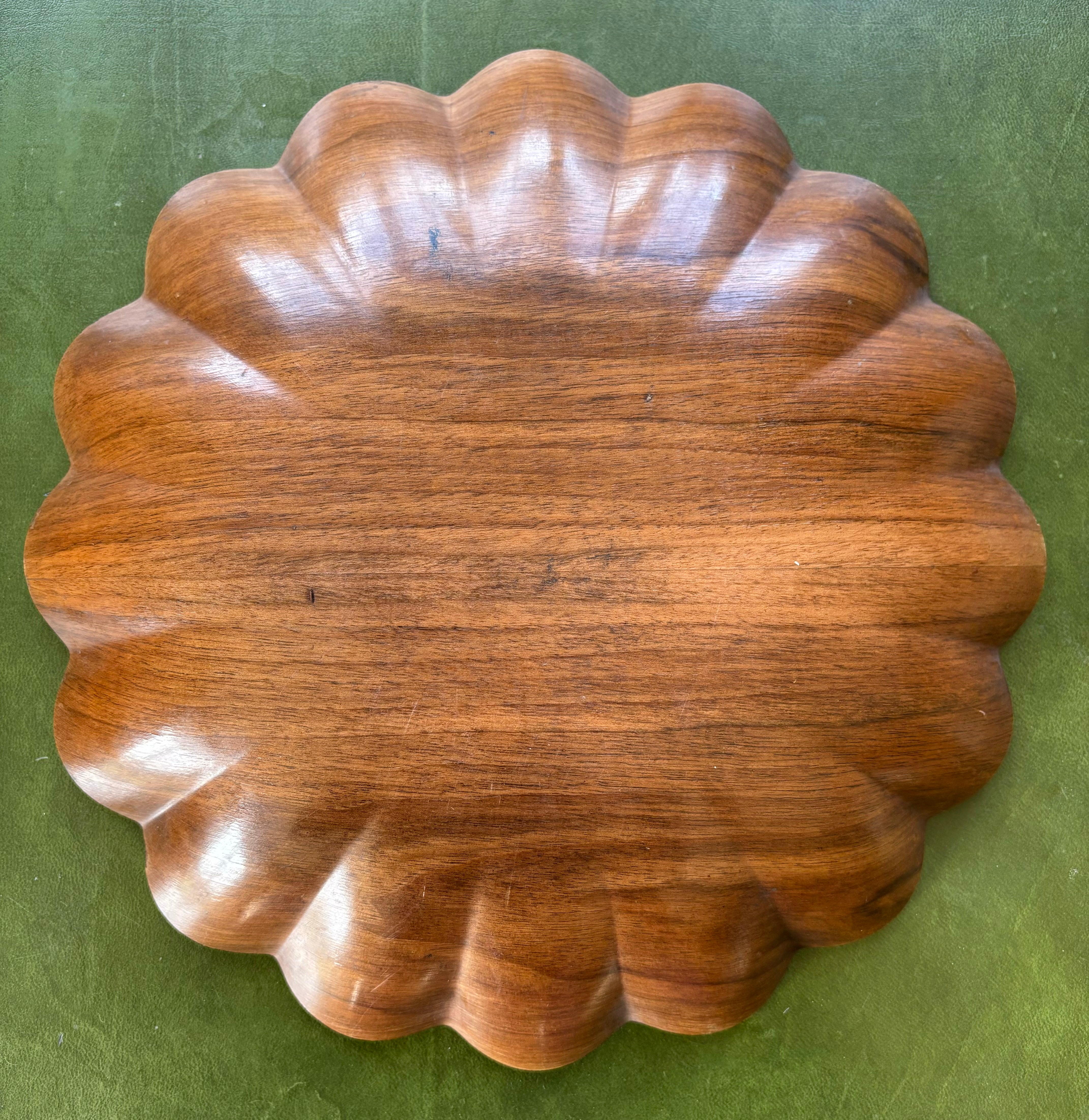 Hand-painted Scalloped Tray